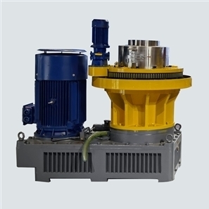 貴州六盤(pán)水客戶(hù)生物質(zhì)顆粒生產(chǎn)現(xiàn)場(chǎng)實(shí)拍圖